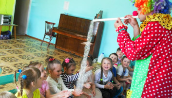Шоу мыльных пузырей -Детский сад №18 Ладушки в Гае.